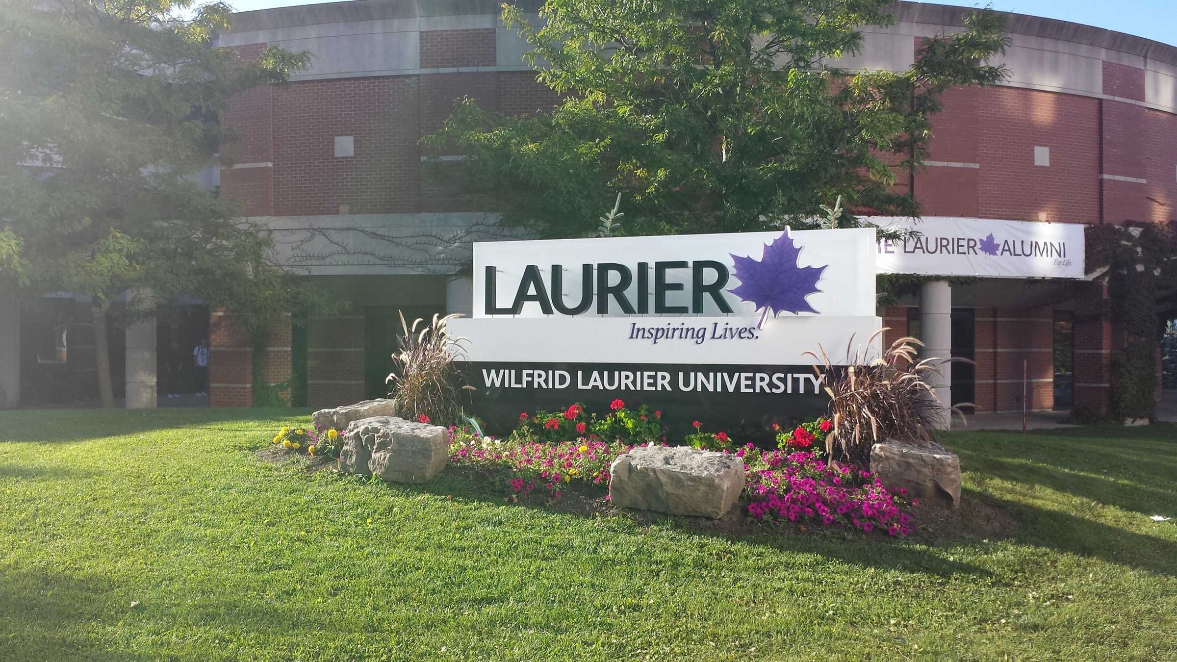 Picture of the Wilfrid Laurier University landmark signage
